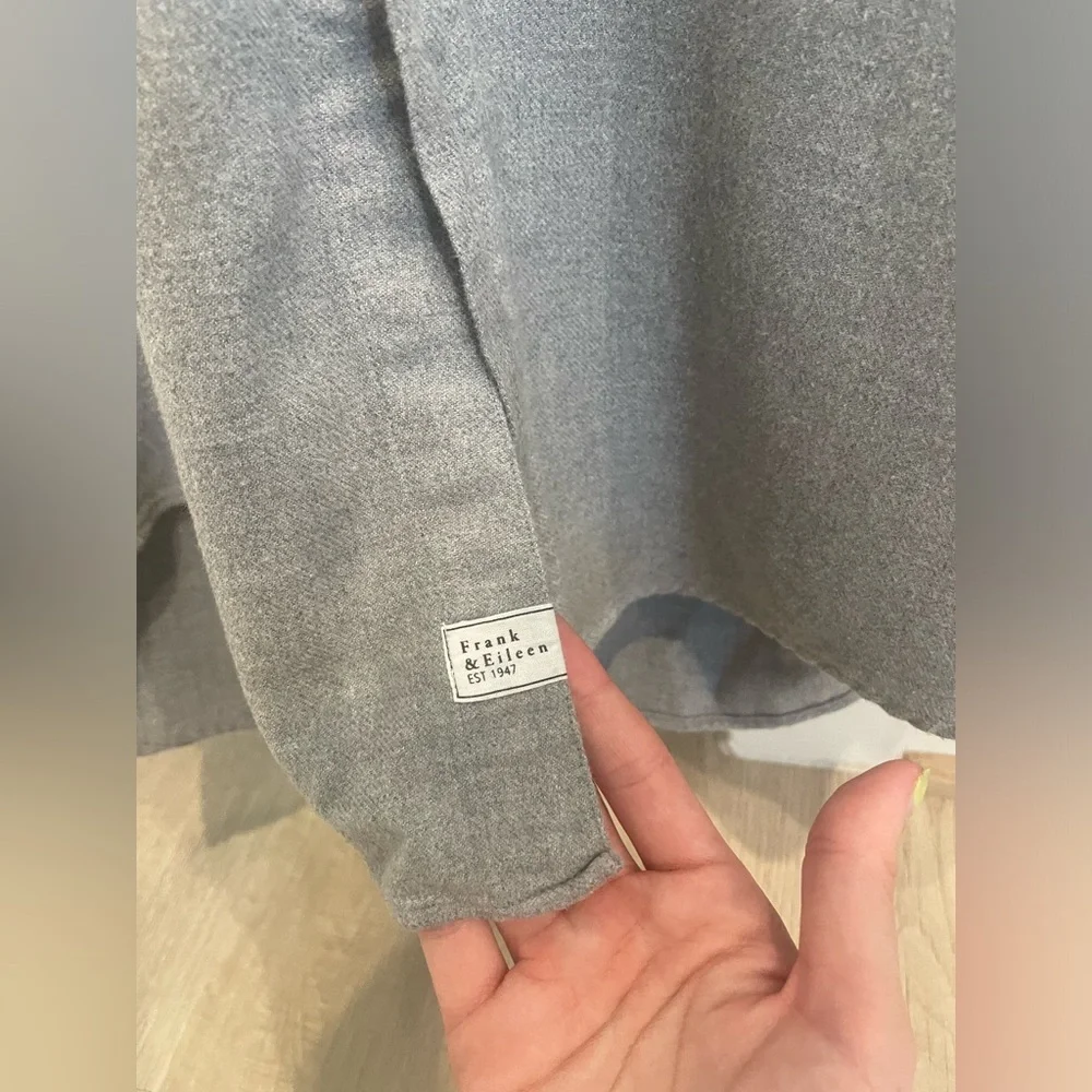 Frank & Eileen Gray Women's Top - Picture 2 of 5